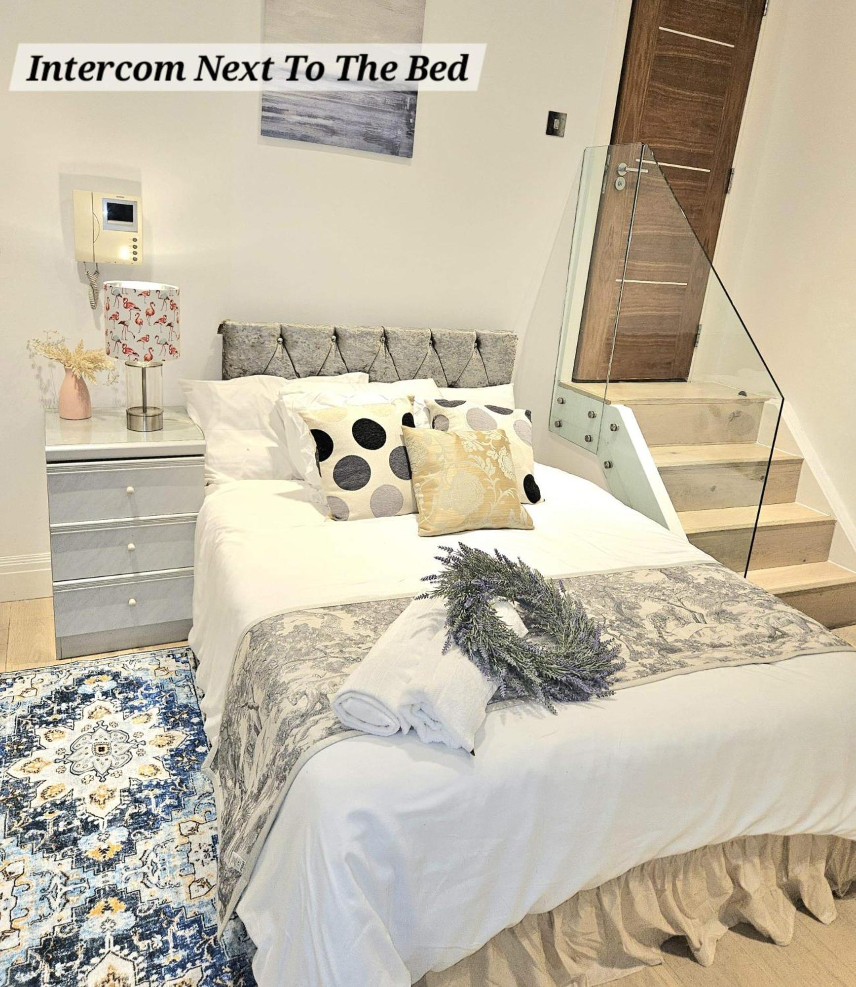 Entire In Apartment